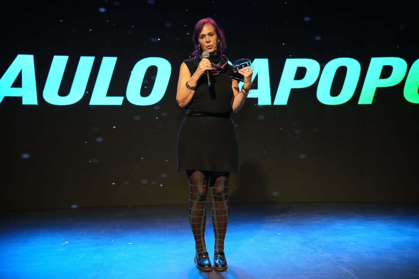 No Prémio Profissionais da Música (PPM) recebendo o prêmio do Popó. (Paulo Rapoport) Melhor Fotógrafo de show. 